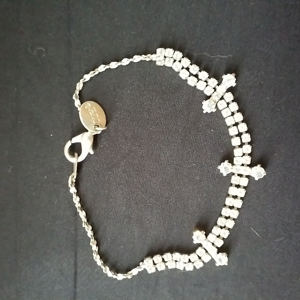 3/$25 CLAIRE'S RHINESTONE BRACELET